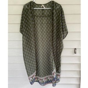 Green, blue, maroon and white kimono